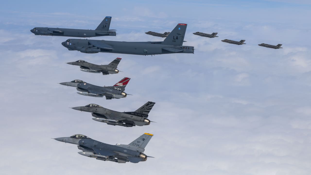 كوريا الشمالية تهدد بإسقاط أي طائرات تجسس أمريكية تنتهك مجالها الجوي