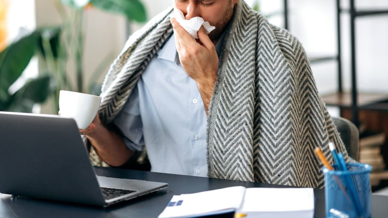 221115120018-02-person-sick-at-home-stock.jpg