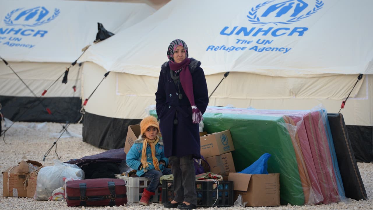 وزير خارجية الأردن لبرنامج الأغذية العالمي بعد إعلان تقليص الدعم للاجئين السوريين: لا يمكننا سد الثغرة