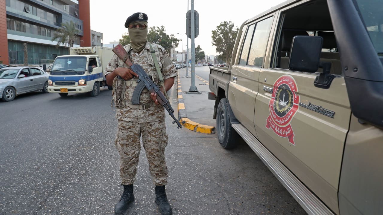 ليبيا: 27 قتيلا على الأقل بالاشتباكات عقب توقيف محمود حمزة