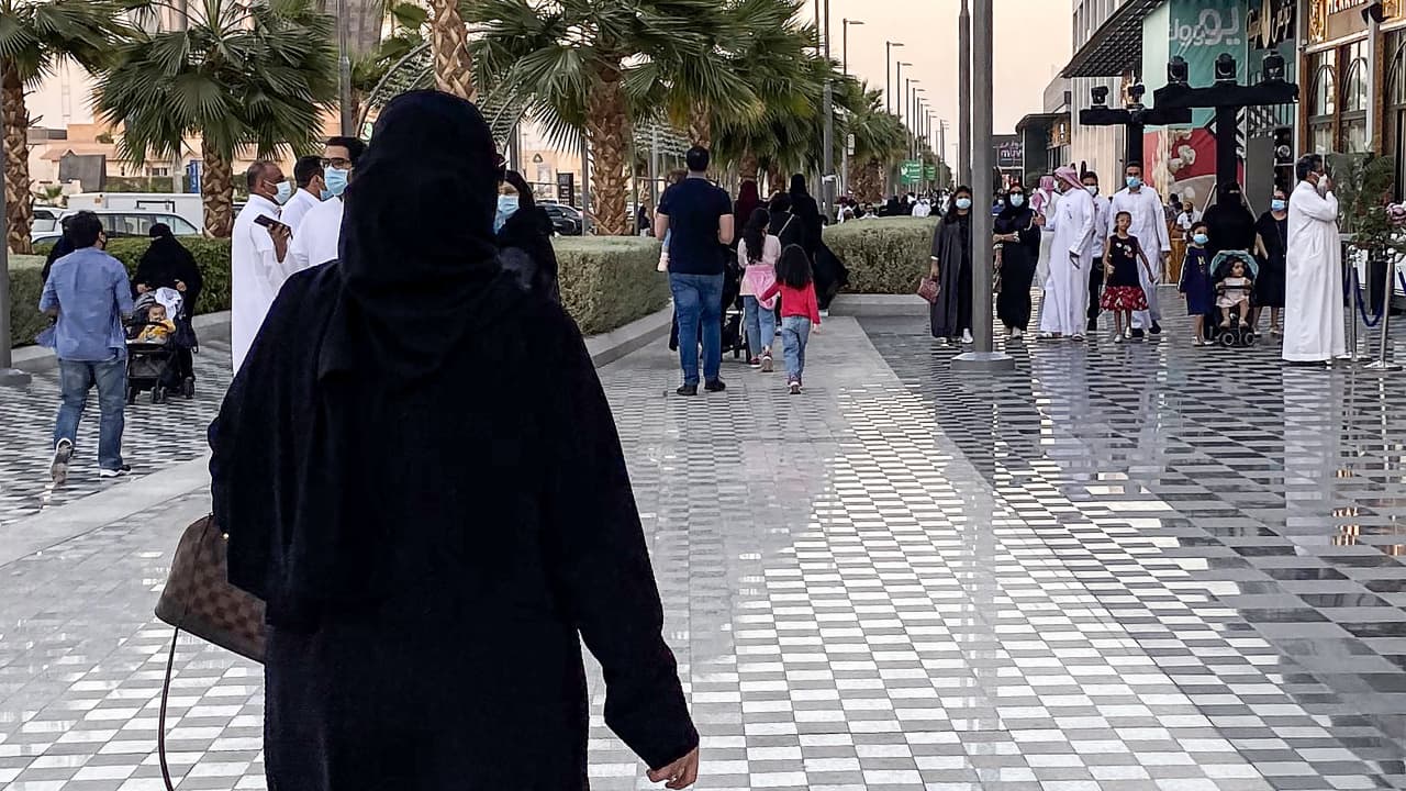 السعودية.. تفاعل على إعلان صرف بدل ترحيل للموظف للمرة الأولى