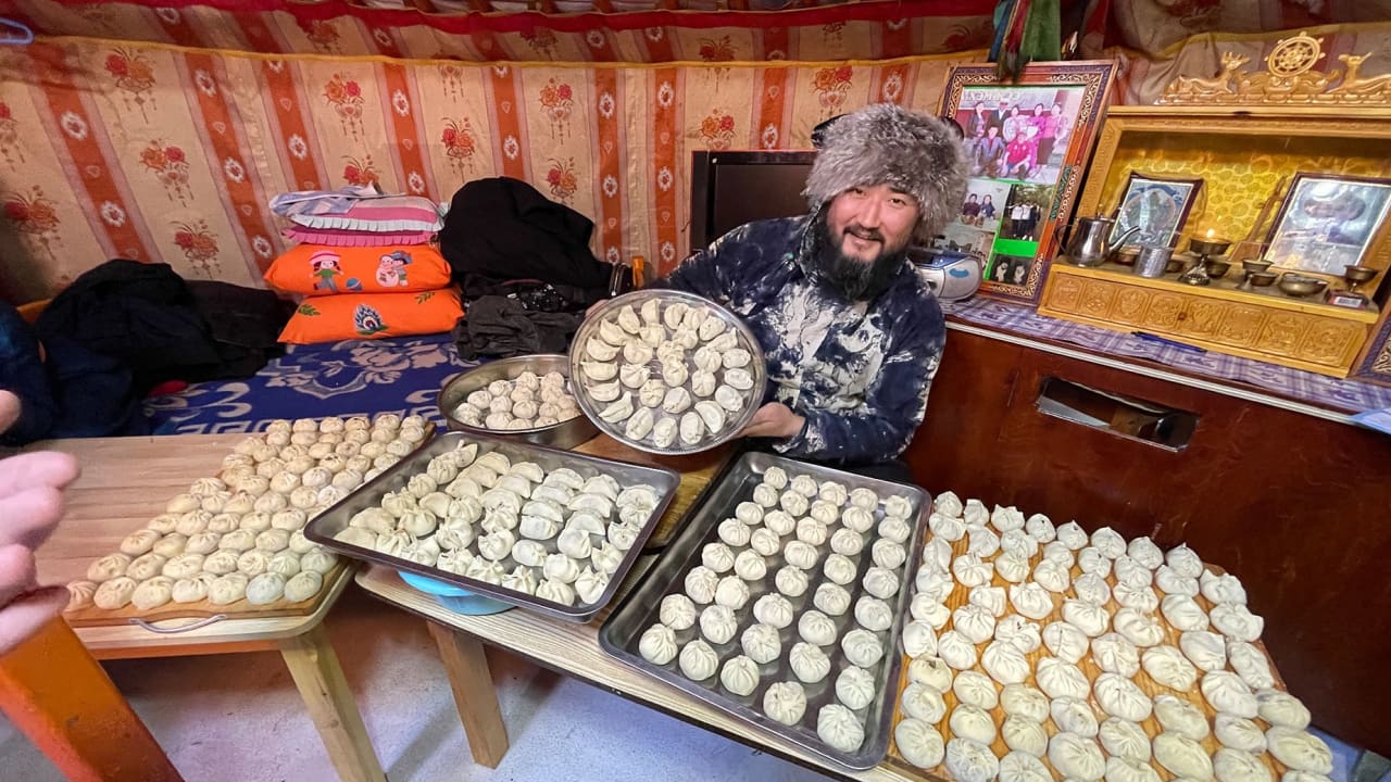 سكان محليون يكشفون أسرار المطبخ المغولي