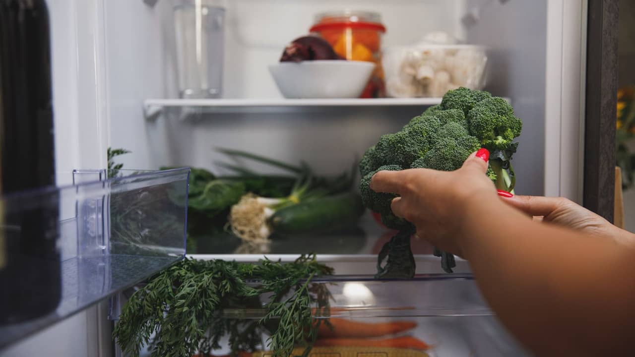 لا تجعل مطبخك ضدك.. كيف يمكنك ترتيبه بطريقة تسهل تناول الطعام الصحي؟