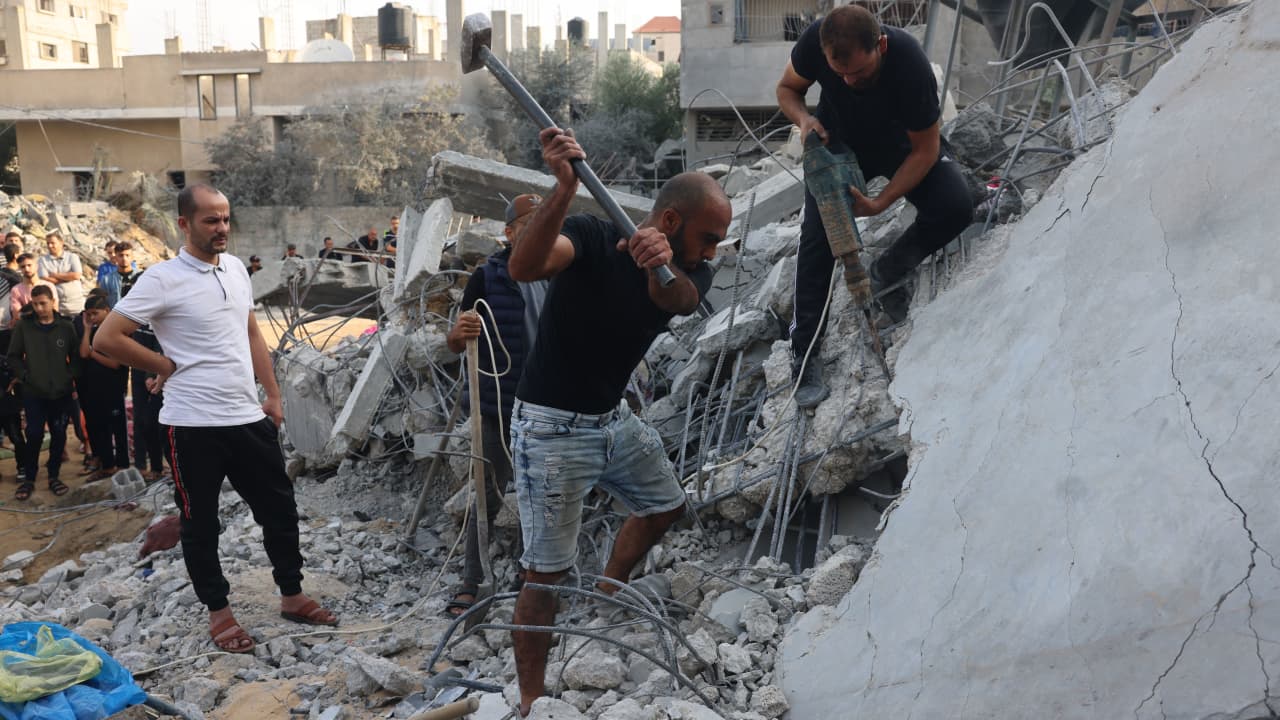 حماس: إسماعيل هنية ووزير خارجية إيران بحثا كيفية وقف الهجمات الإسرائيلية على غزة