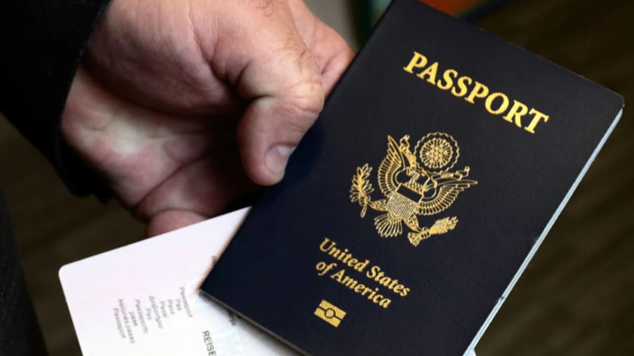 بعد أعوام من التأخير الناجم عن كورونا.. مدة معاملات جوازات السفر الأمريكية تعود لطبيعتها