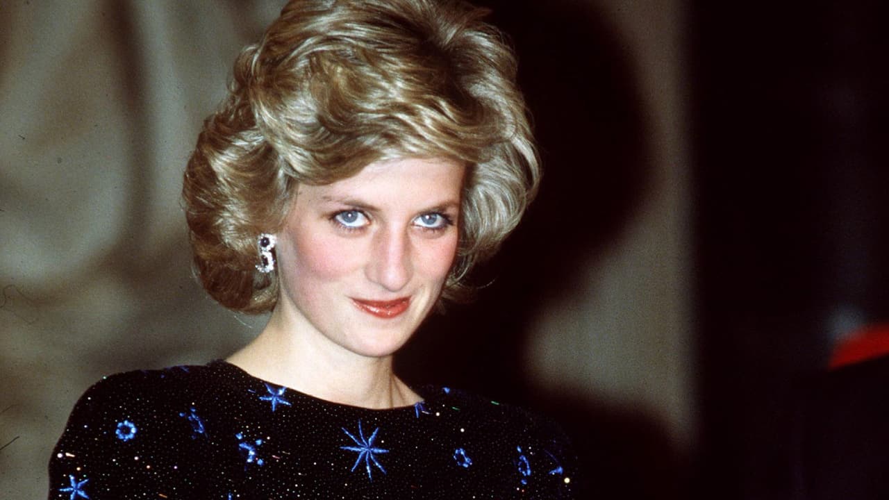 فستان سهرة ارتدته الأميرة ديانا في الثمانينات يحقق رقماً قياسياً في مزاد