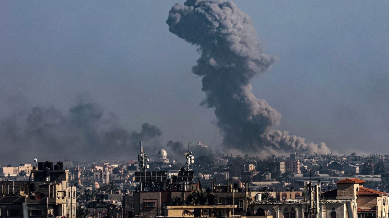 الجيش الإسرائيلي يكشف نتائج هجماته على حماس في شمال غزة بينما يوسع هجومه جنوبا