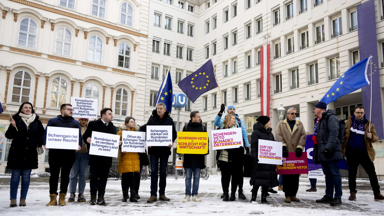 رومانيا وبلغاريا ترحبان بقرار الاتحاد الأوروبي توسيع منطقة شنغن