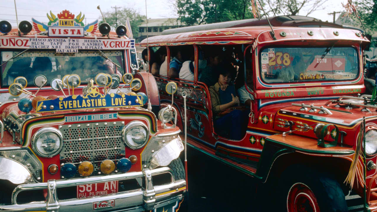 هل ستختفي سيارات الجيب الملونة والصاخبة في الفلبين من الطرق قريبًا؟