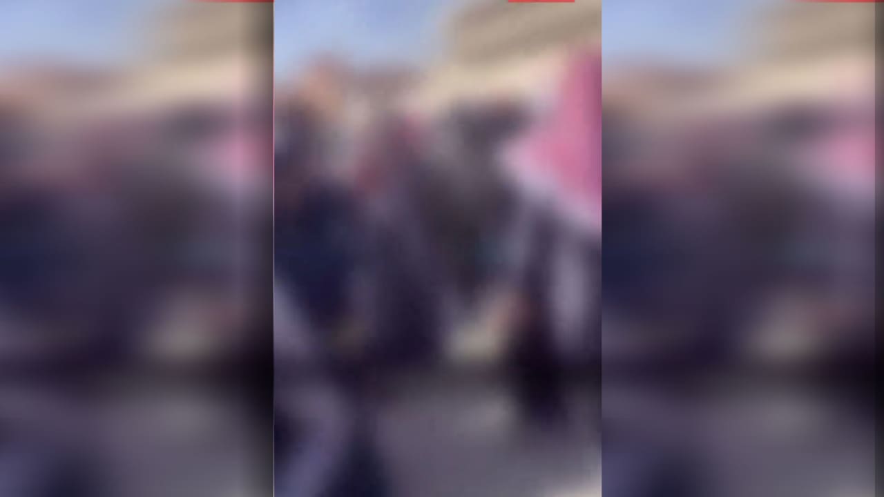 السعودية.. فيديو شجار جماعي وإشهار سلاح أبيض يثير تفاعلا والداخلية ترد 