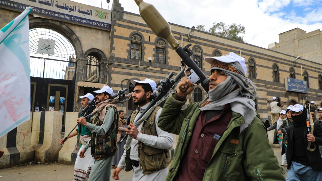 الجيش الأمريكي يعلن تدمير منظومة دفاع جوي ومحطة تحكم أرضية للحوثيين في اليمن