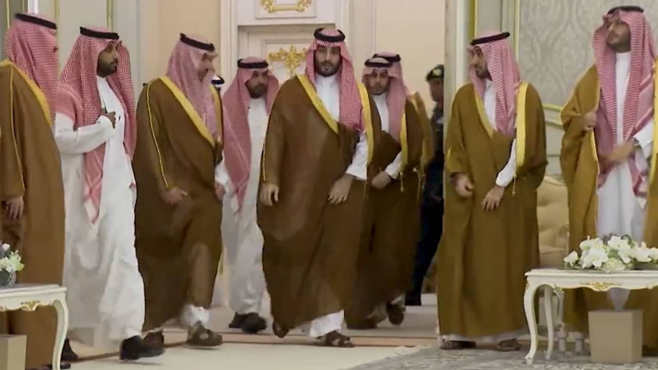 لماذا محمد بن سلمان ضمن أقوى 5 قادة في العالم؟.. تقرير يثير تفاعلا