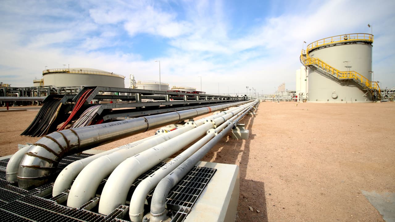 الحكومة الأردنية تعلن توقّف استيراد النفط من العراق مؤقتا وتكشف الأسباب