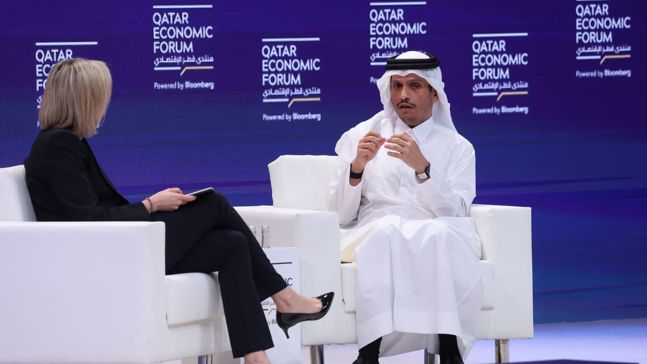 رئيس وزراء قطر: مفاوضات وقف إطلاق النار والإفراج عن الرهائن في "حالة جمود تقريبا"