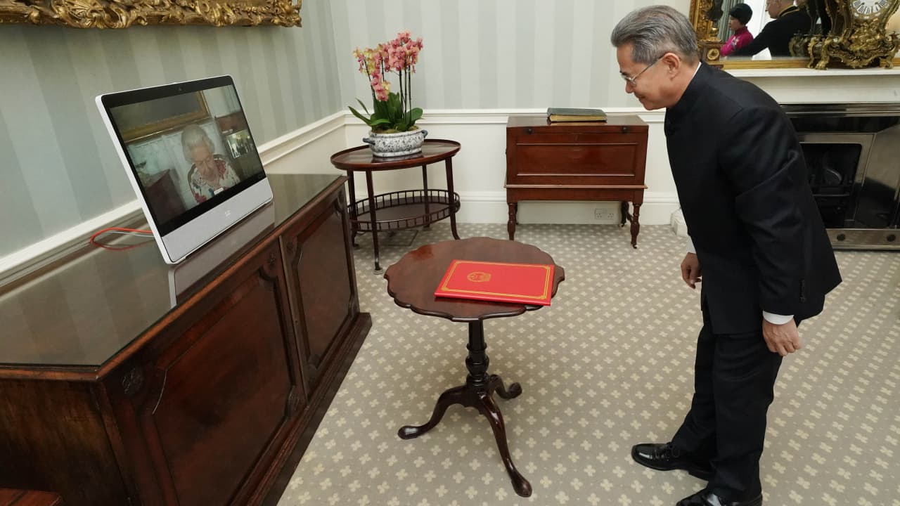 بريطانيا تعلن استدعاء سفير الصين بعد اتهامات بالتجسس لصالح جهاز مخابرات هونغ كونغ