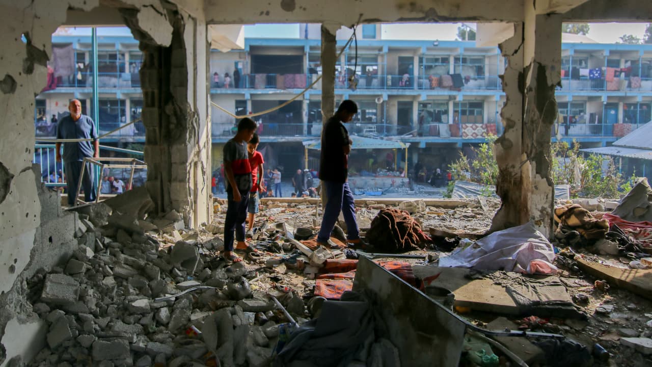 أول تعليق من مصر وقطر على الهجوم الإسرائيلي على مدرسة نازحين بغزة 