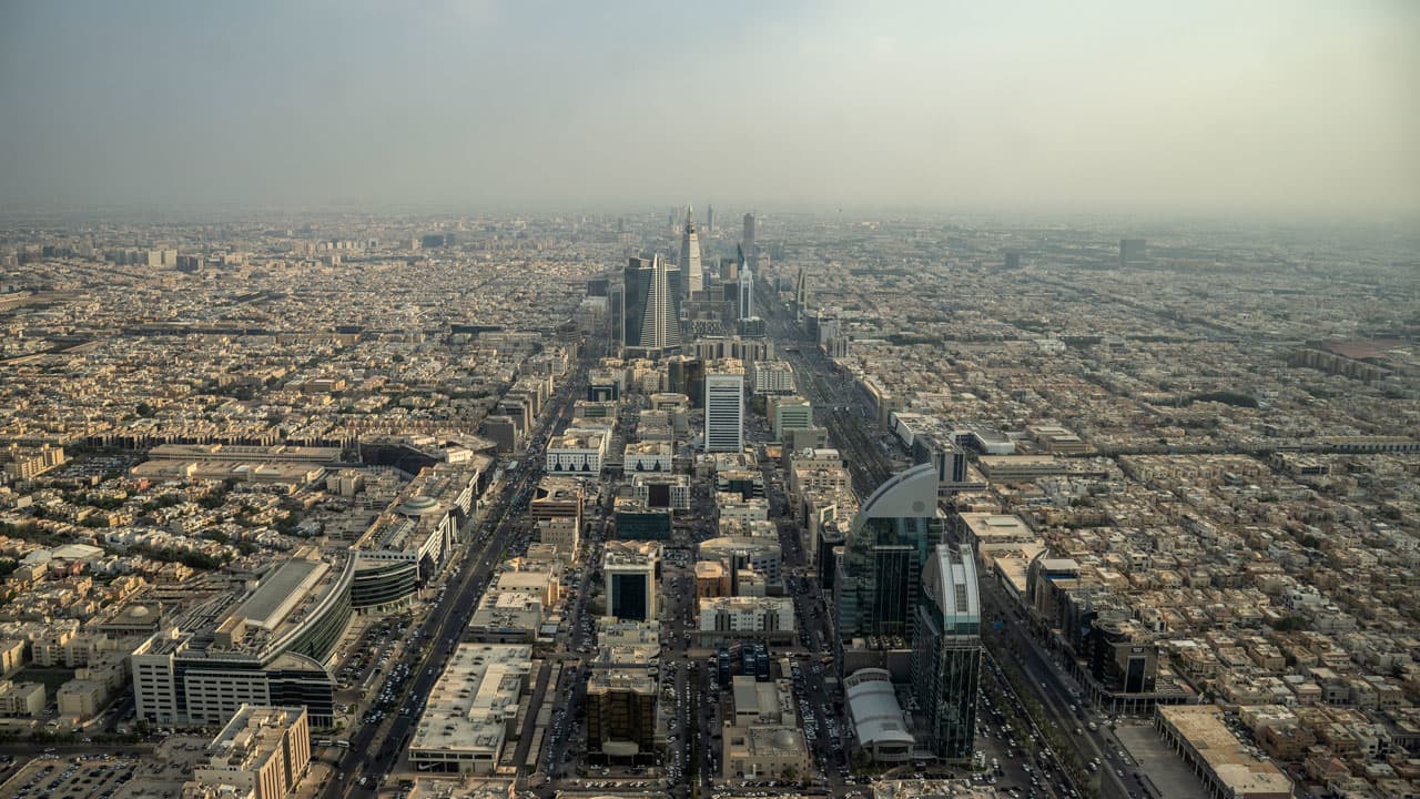 السعودية.. تنبيه لموجة حر تضرب مناطق بالرياض وأخرى تصل إلى 50 درجة