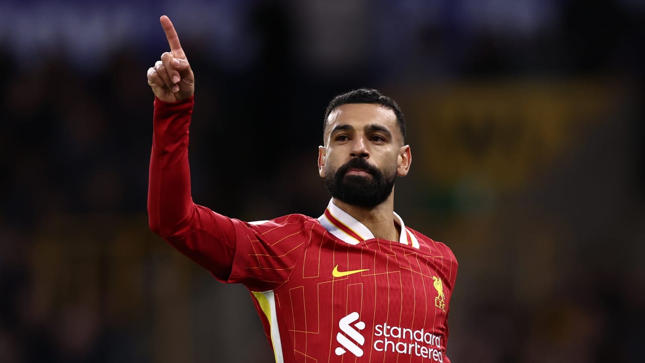 محمد صلاح يسجل هدفا "عالميا" في دوري أبطال أوروبا.. وينفرد برقم قياسي