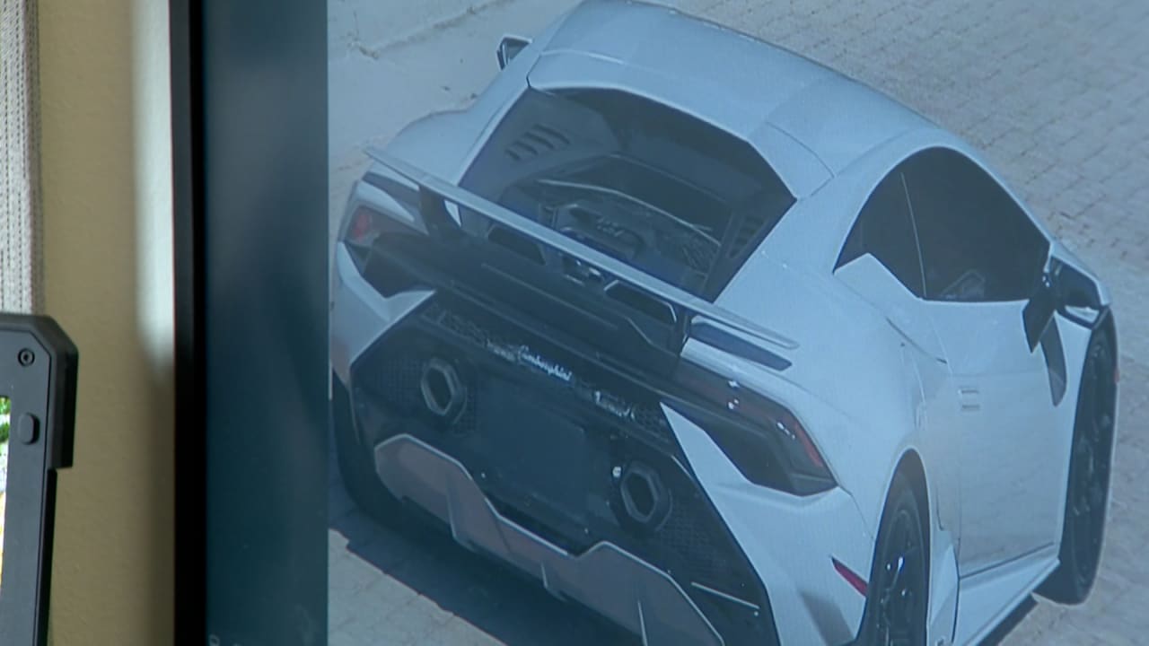 "تحقيق ينافس أي سيناريو بهوليوود".. شاهد جهود الشرطة لإعادة سيارة "لامبورغيني" مسروقة