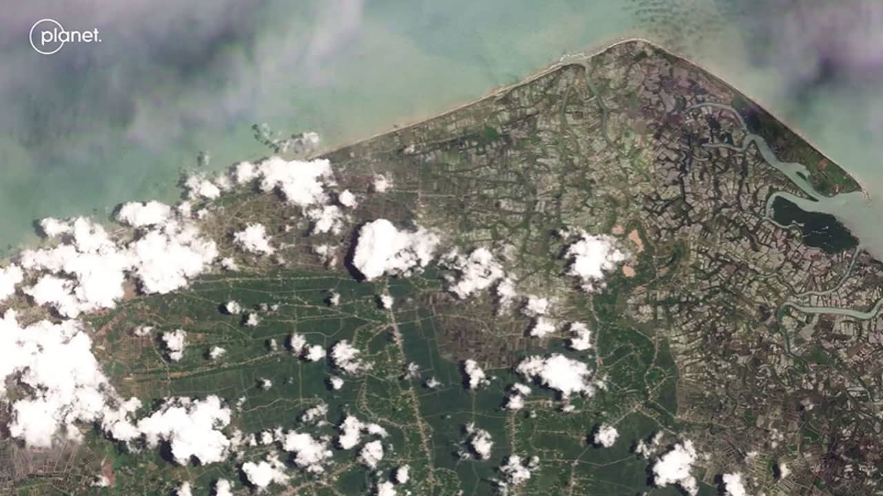 صورة صادمة كيف غرقت منطقة بأكملها تحت الماء.. إليك أثر مزيج العواصف العاتية بآسيا 