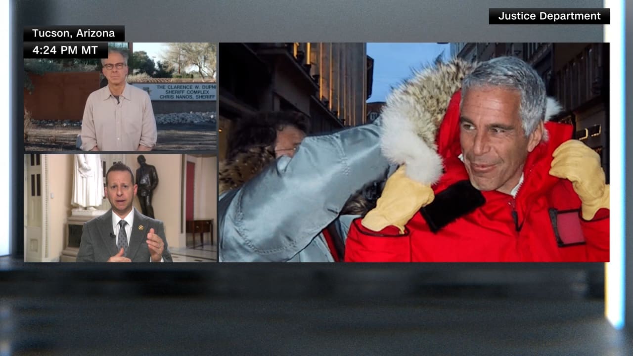 تفاصيل صادمة.. عضو بالكونغرس يكشف ما رآه في ملفات إبستين غير المنقحة