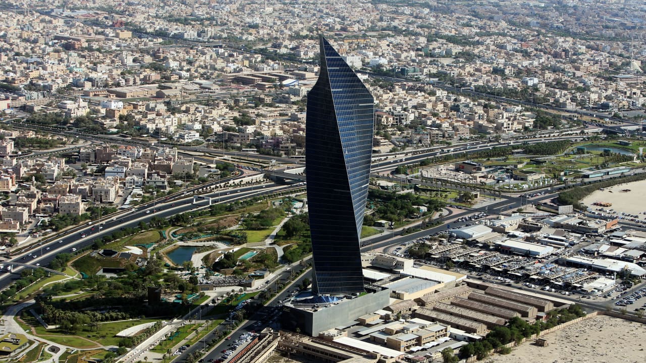 الكويت تعلن تعرض موقعين حدوديين لهجوم بمسيرتين من العراق