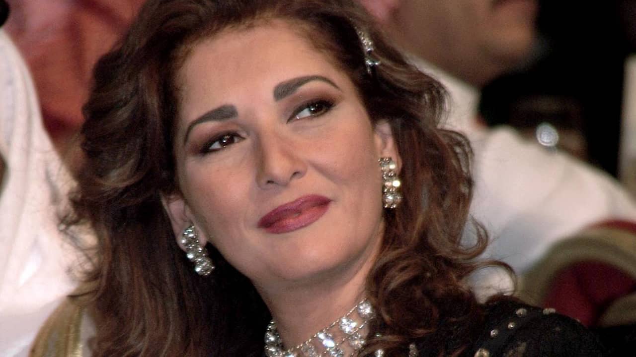 رفضت كلمة "تابت".. آثار الحكيم تتحدث عن اعتزالها وتنتقد فيلم "برشامة"