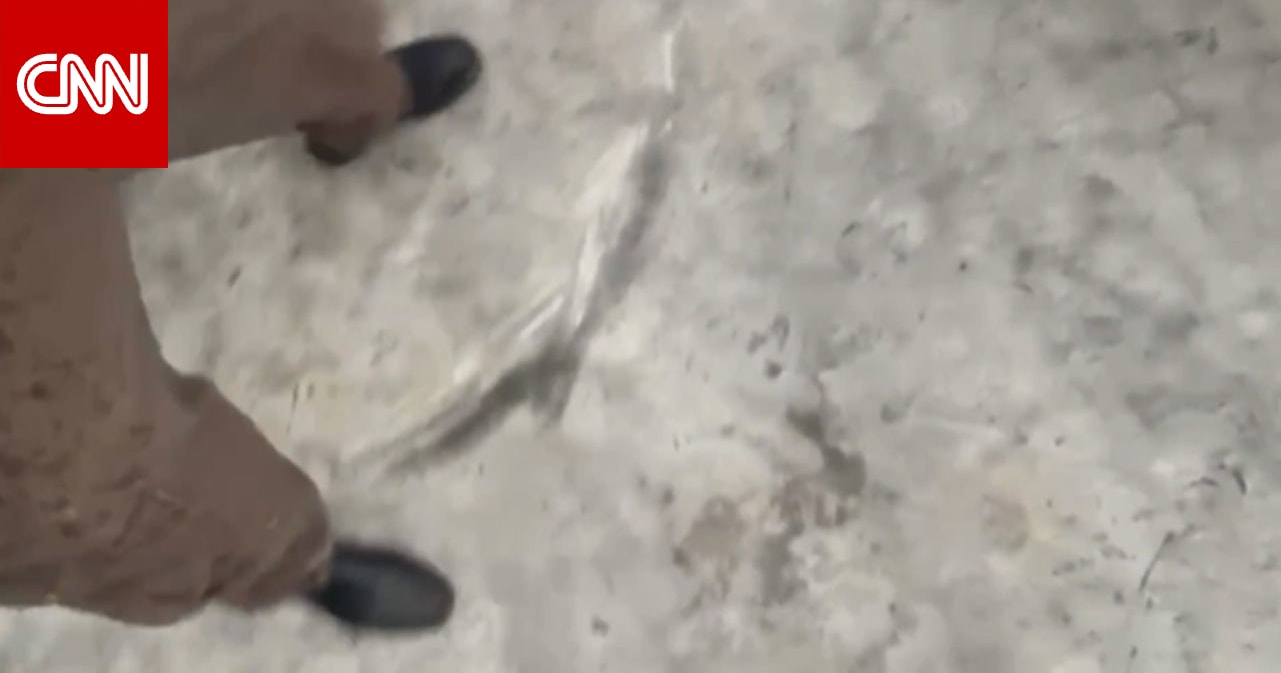 إيران.. أمطار مسودة اللون تتساقط بطهران وترصدها CNN