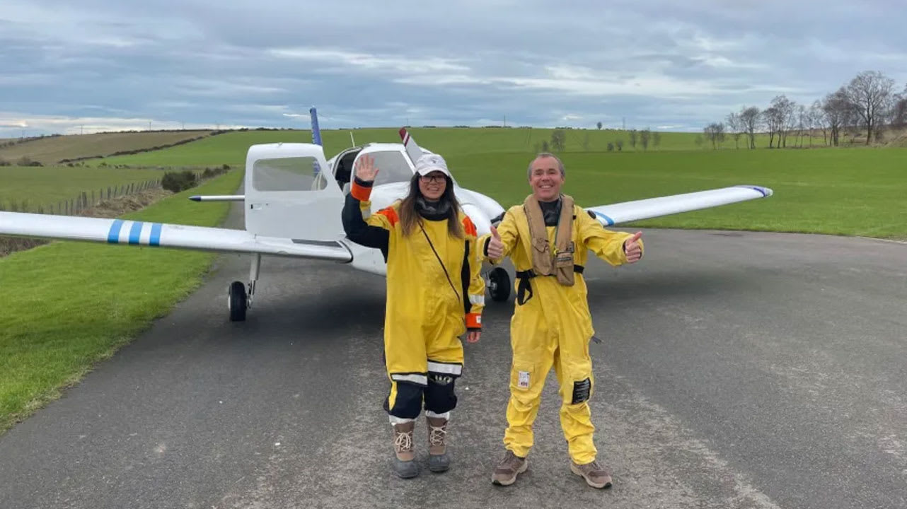  توتر في الجو فوق بحر العرب.. ماذا حدث عندما اكتشفت طائرة صغيرة أنها قرب حاملة طائرات أمريكية بمنطقة حرب؟