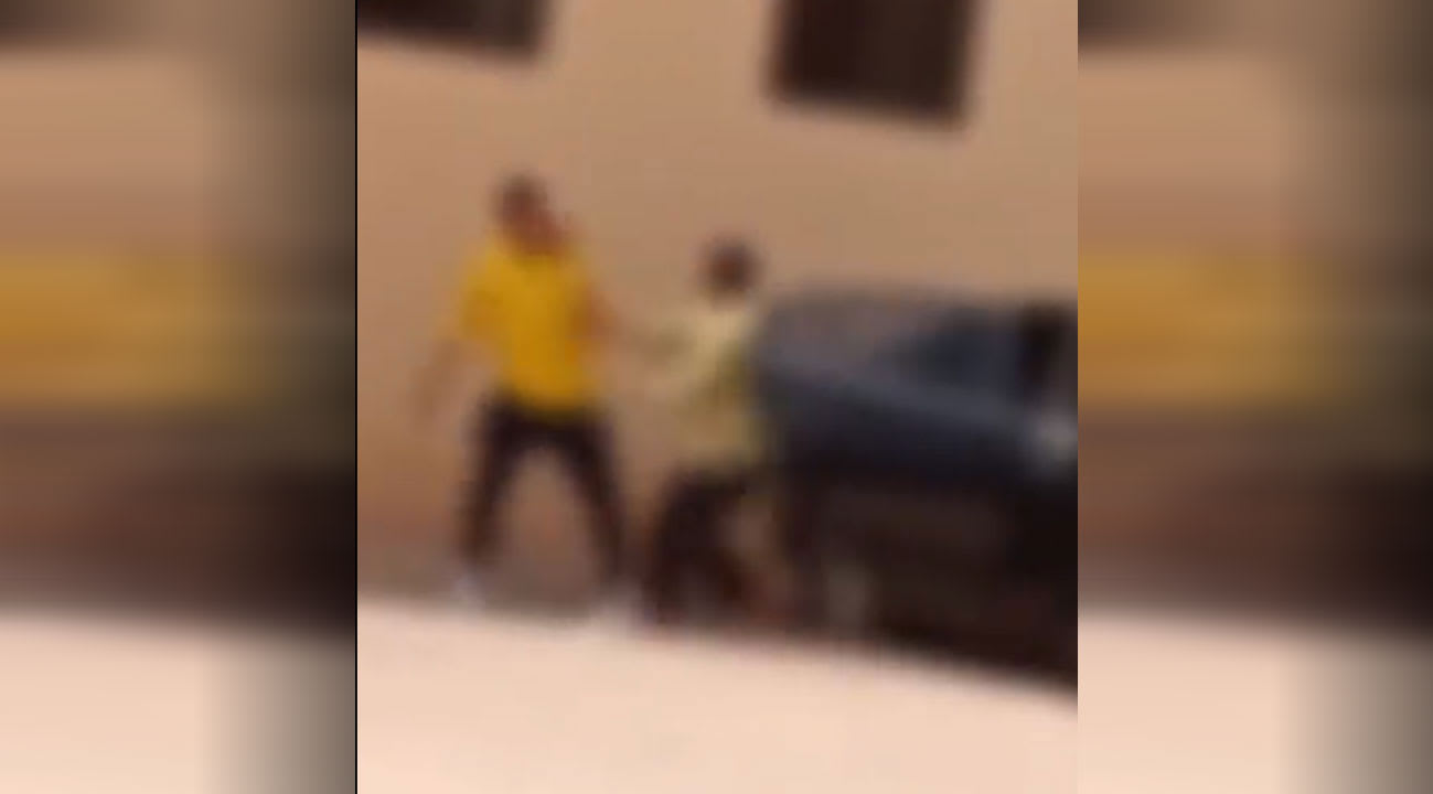 السعودية.. فيديو مواطن يعتدي على مقيم بسلاح أبيض يثير تفاعلا والداخلية ترد