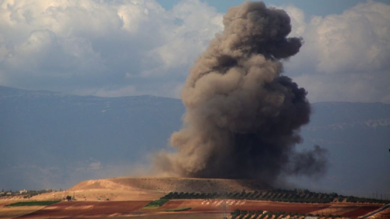 مقاطع وصور "تظهر" تفجيرات بقاعدة المزة السورية