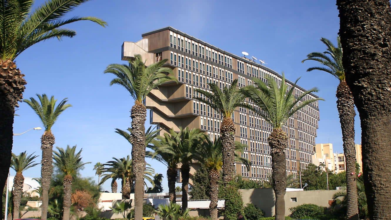 ماذا سيكون مصير هذا الفندق المقلوب في تونس؟