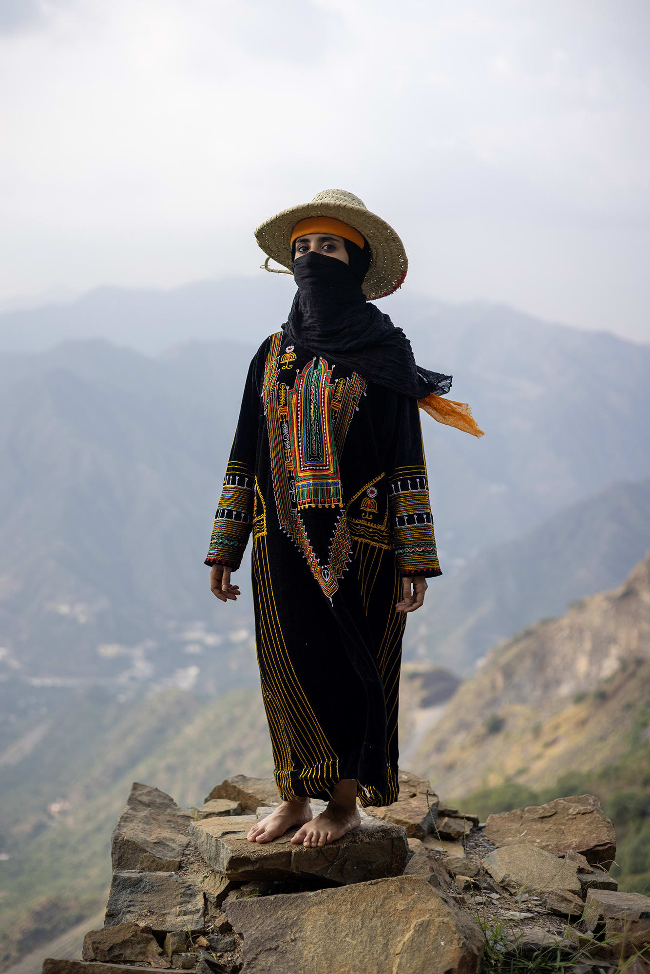 صور من السعودية توثق العلاقة العميقة بين الإنسان وأرضه في عسير