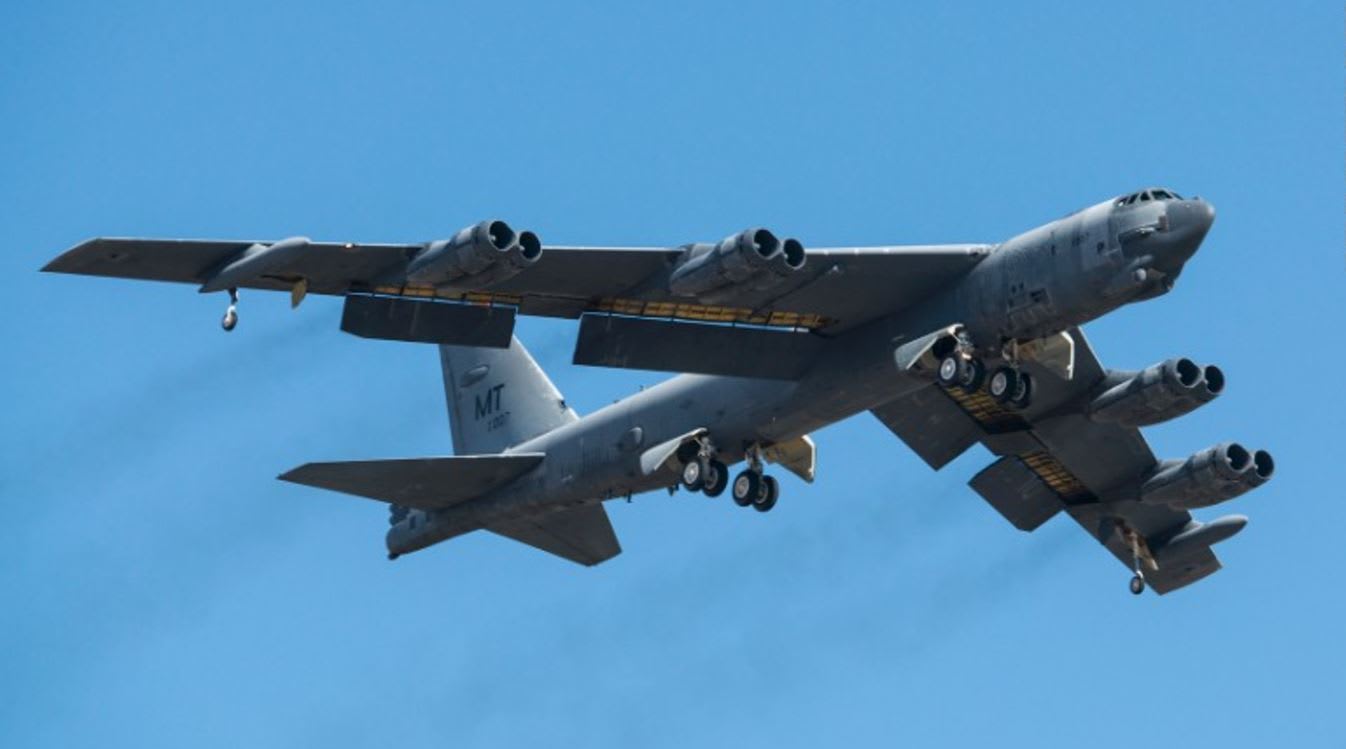 أمريكا تنشر قاذفات "B-52" في أوروبا.. وروسيا: زعزعة للأمن الدولي