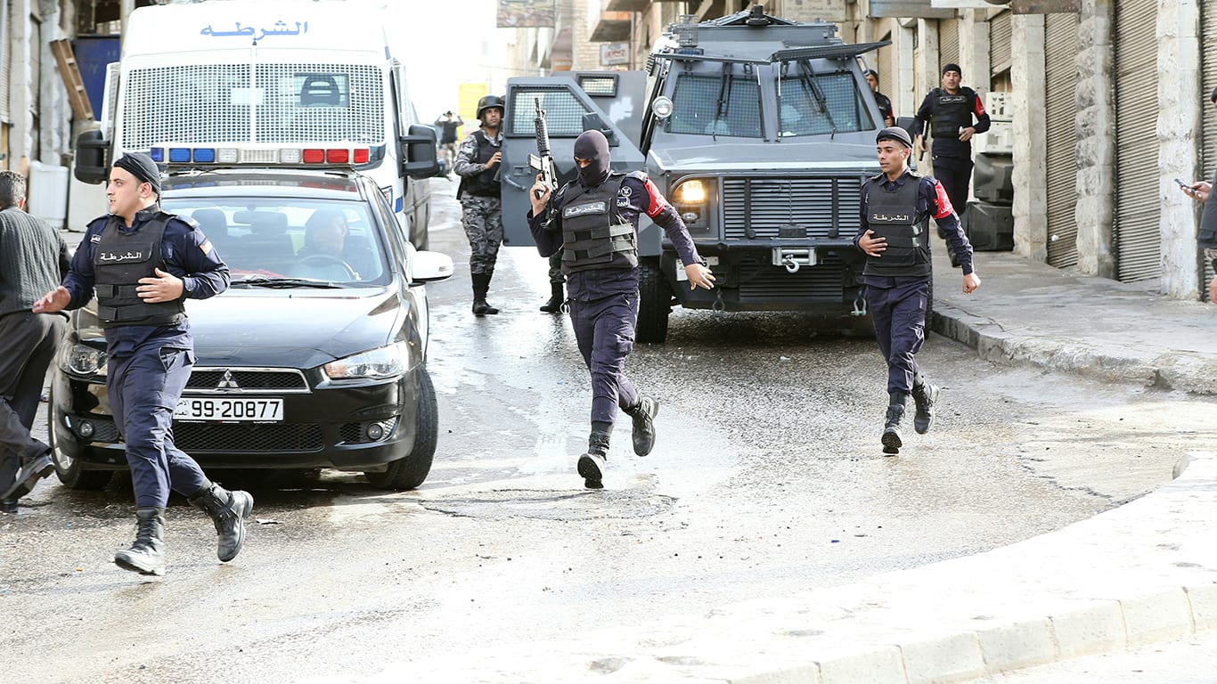 صورة أرشيفية لعناصر من قوات الأمن الأردنية