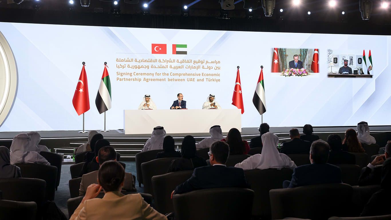 الإمارات وتركيا توقعان اتفاقية "شراكة اقتصادية شاملة".. وهكذا علق محمد بن زايد وأردوغان