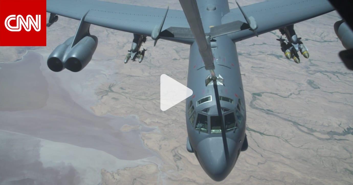 شاهد كيف تتزود طائرة B 52 بالوقود في السماء Cnn Arabic