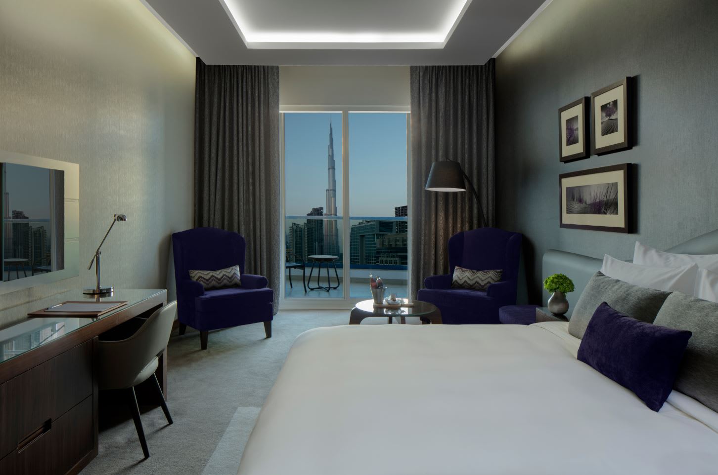 ليصبح الأكثر ودية في دبي.. فندق يحظر استخدام الألقاب الرسمية
