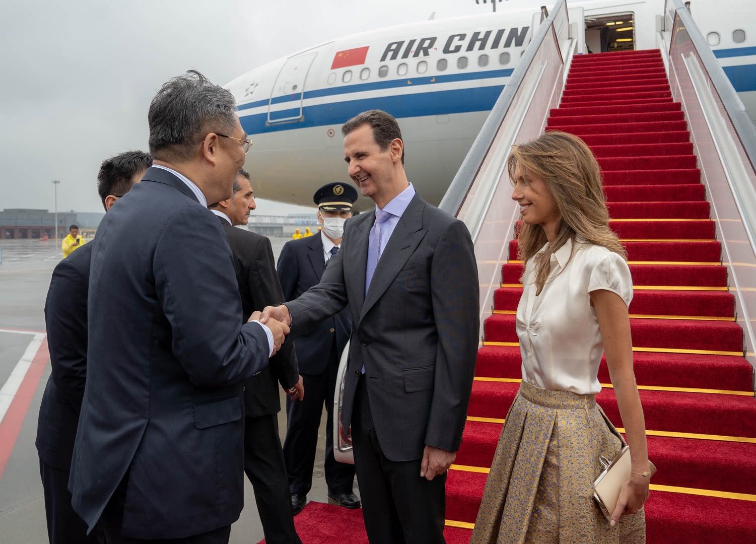 في زيارة سيلتقي خلالها شي جين بينغ.. بشار الأسد يصل إلى الصين