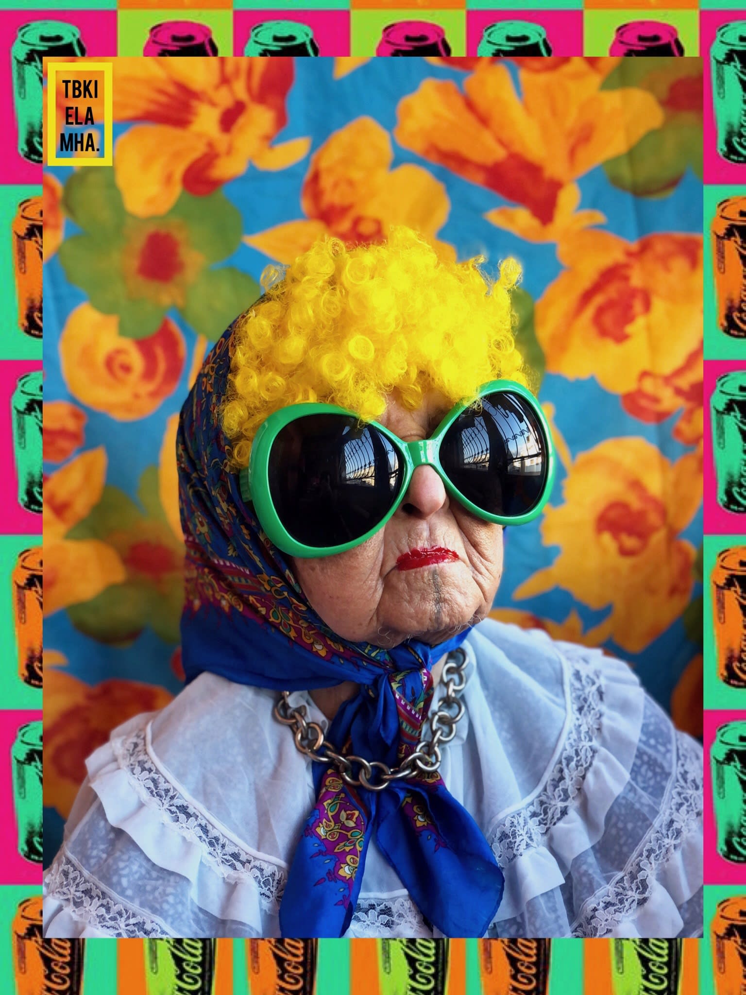 مغربية توثق قوة وجمال الشيخوخة في صور زاهية ومرحة