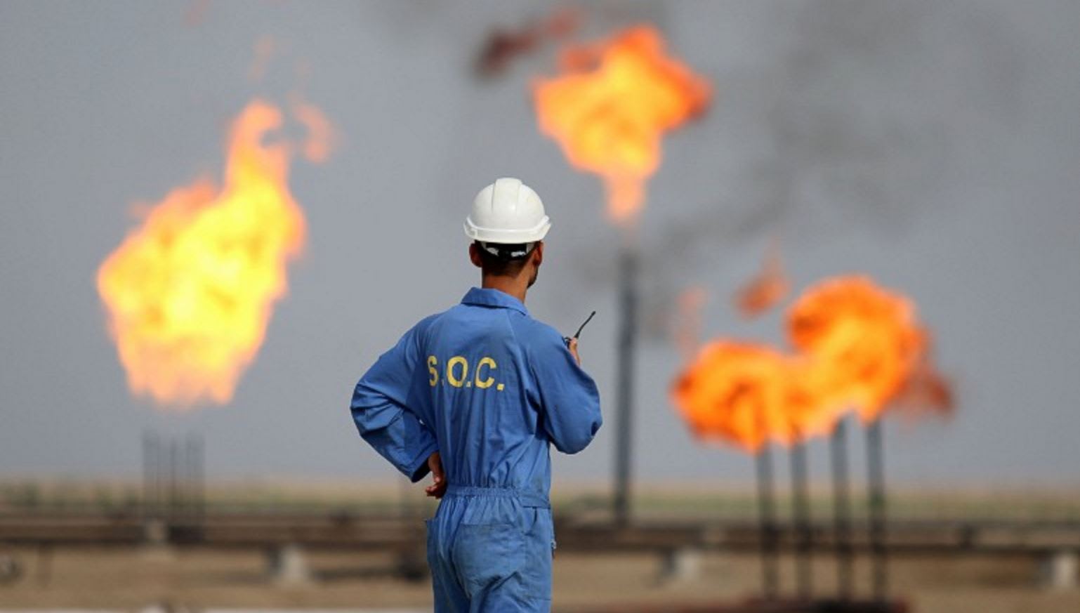 العراق يضخ النفط بوتيرة قياسية رغم الفوضى التي تعم البلاد.. و"داعش" ليس العائق الوحيد أمام الانتاج