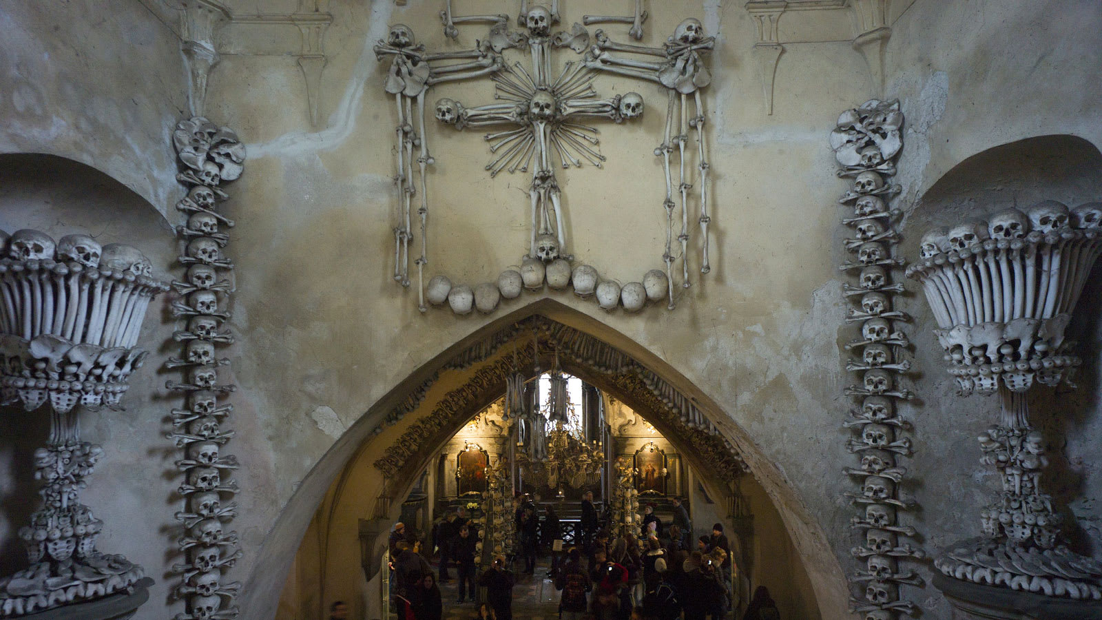 بسبب صور "غير ملائمة".. "كنيسة العظام" في التشيك تحظر صور "سيلفي"