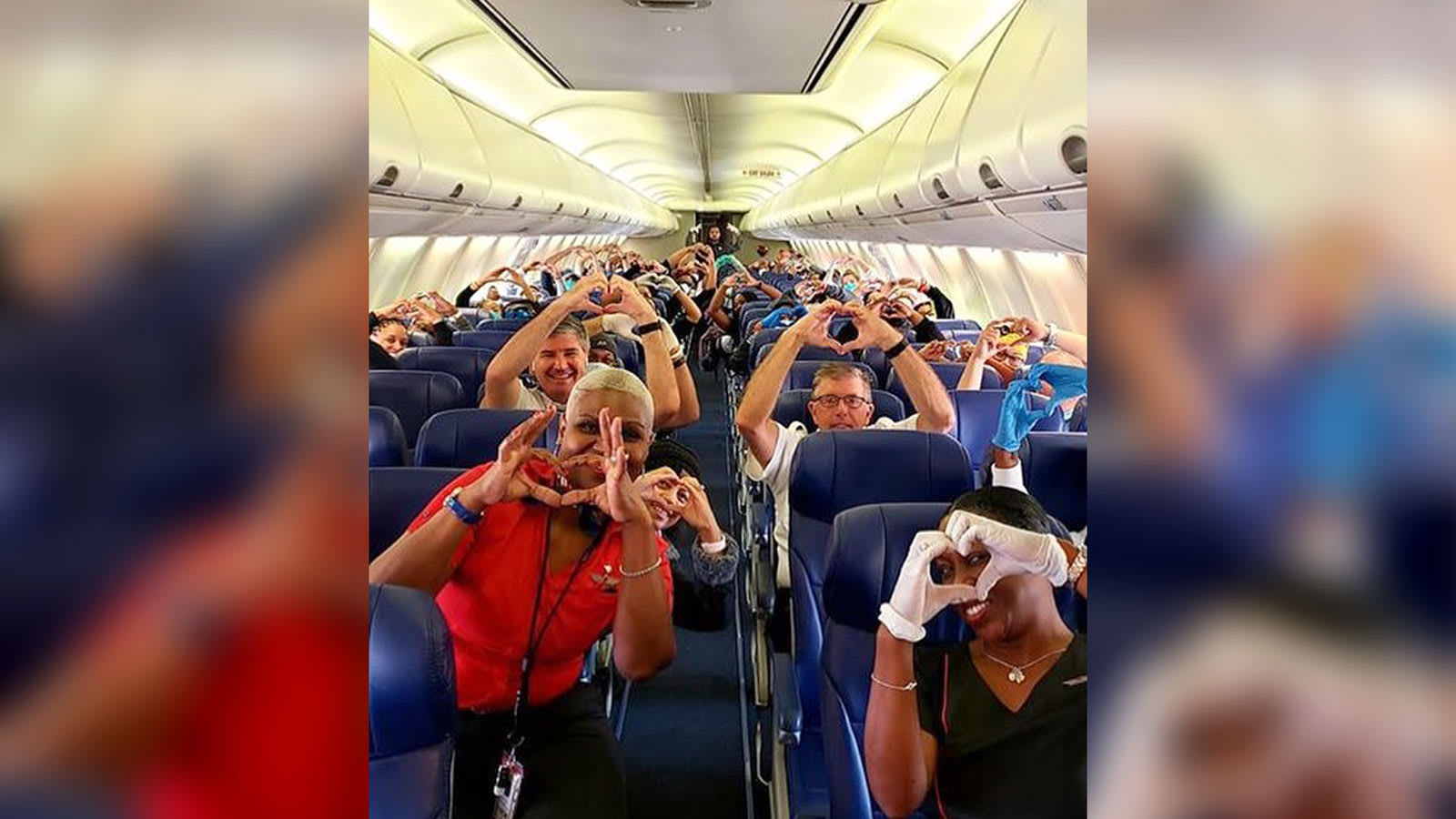 شركة طيران تحتفي بالعاملين في مجال الرعاية الصحية عبر صورة مؤثرة