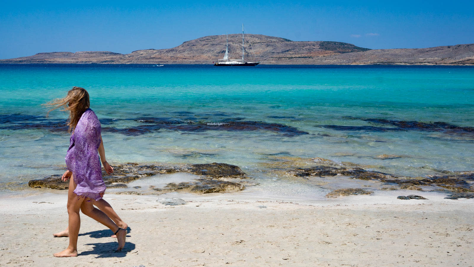في ظل كورونا.. لماذا تُعد اليونان أفضل وجهة أوروبية للعطلات الآن؟