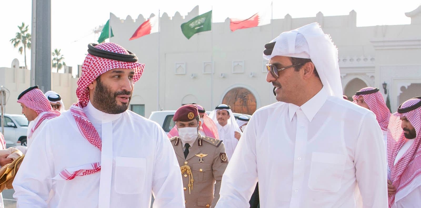 ولي عهد السعودية يبعث رسالة إلى أمير قطر في ختام زيارته الدوحة.. ماذا قال فيها؟