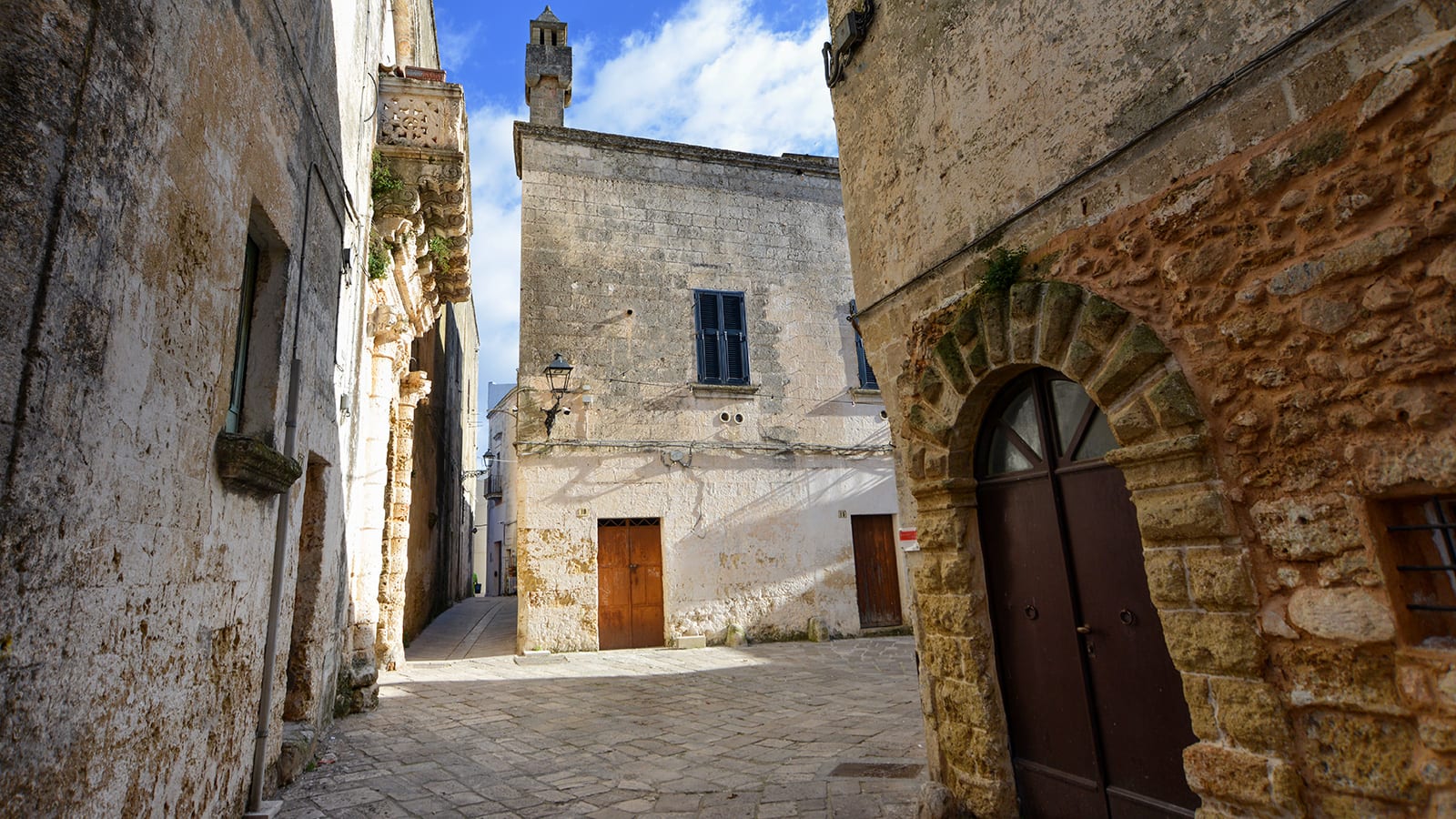 Eine malerische italienische Stadt, die Ihnen 30.000 Dollar zahlen wird, um dorthin zu ziehen