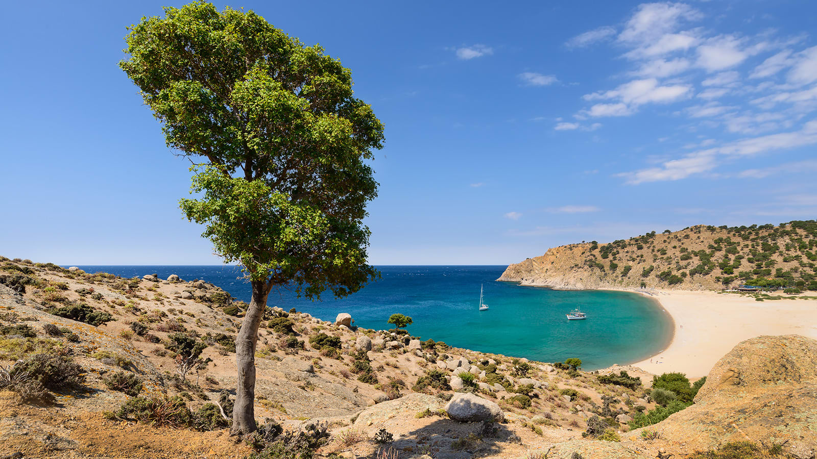 هل من جزيرة عذراء وسرية في اليونان؟ 