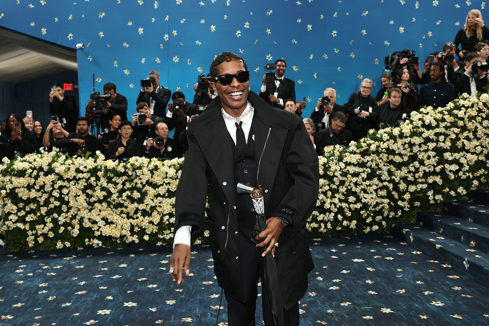 حضر A$AP Rocky حفل ميت غالا 2025 الذي حمل عنوان "Superfine: Tailoring Black Style".