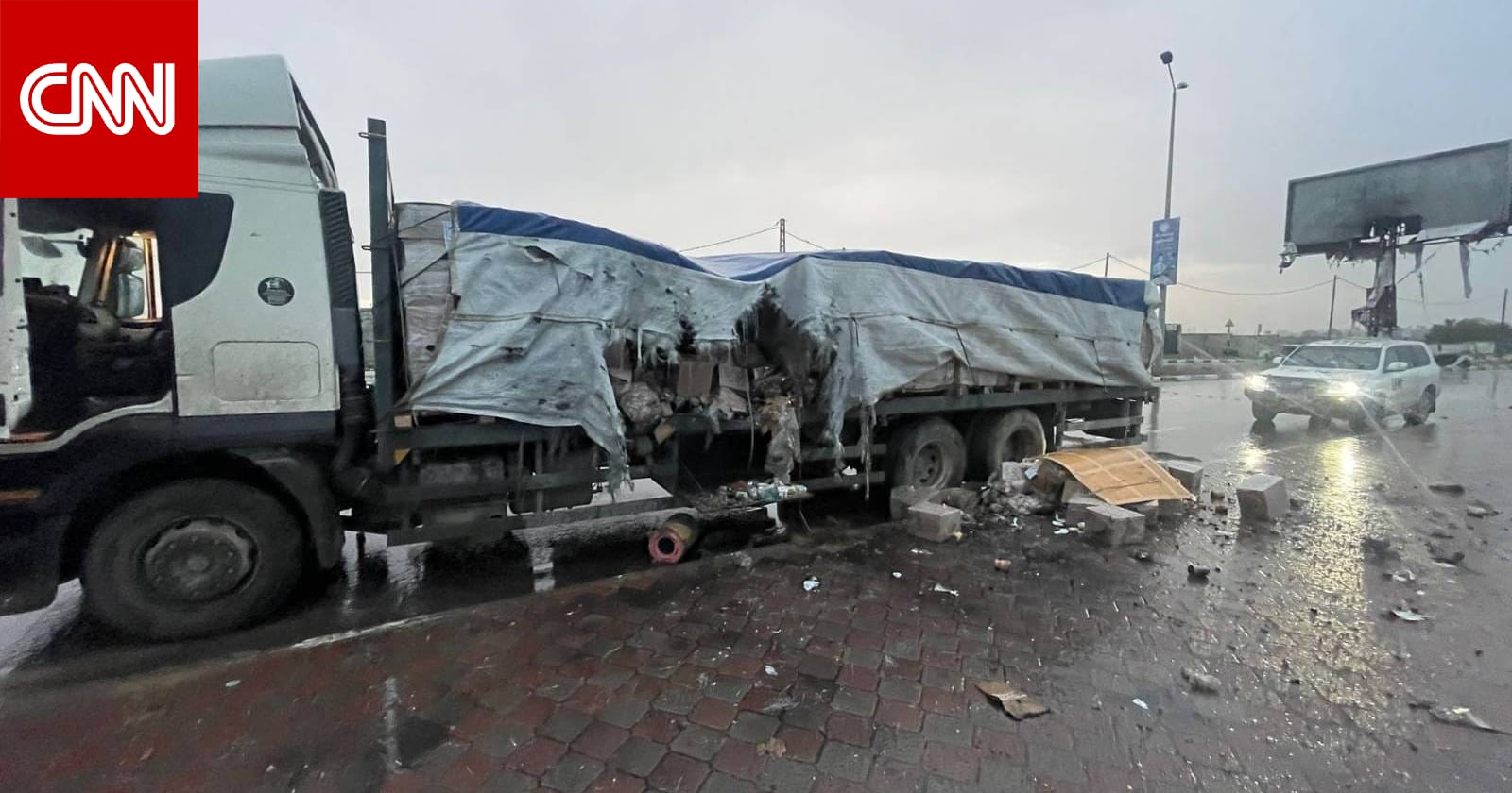 الأونروا تعلن إصابة إحدى شاحنات المساعدات التابعة لها بنيران إسرائيلية