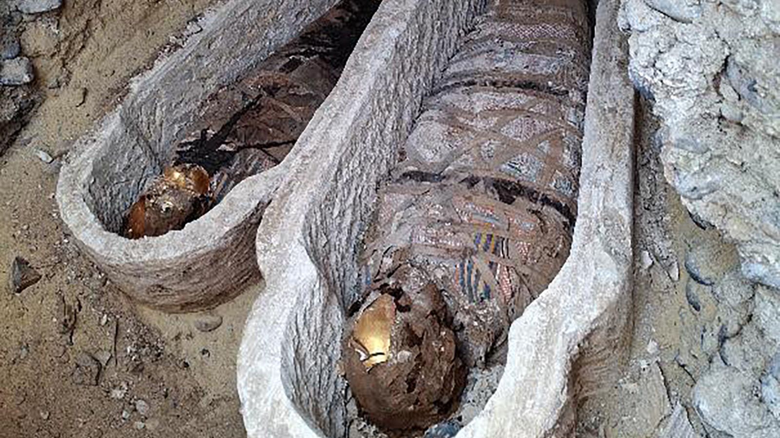 نص يوناني على بطن مومياء مصرية.. اكتشاف أثري غير مسبوق في القاهرة